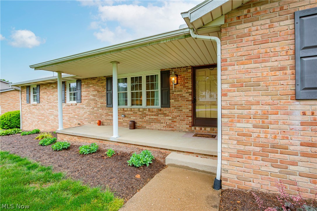 3191 Laurelridge Street NW