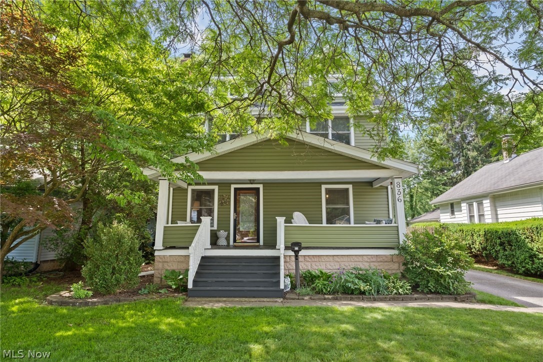 836 Myrtle Avenue