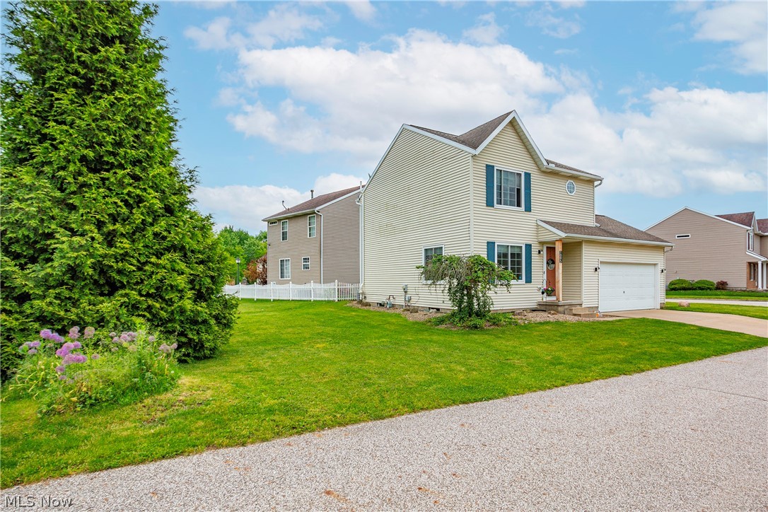 1095 Bennington Court