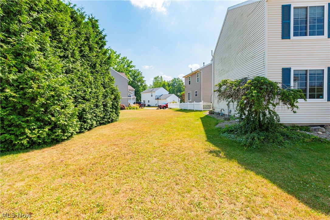 1095 Bennington Court