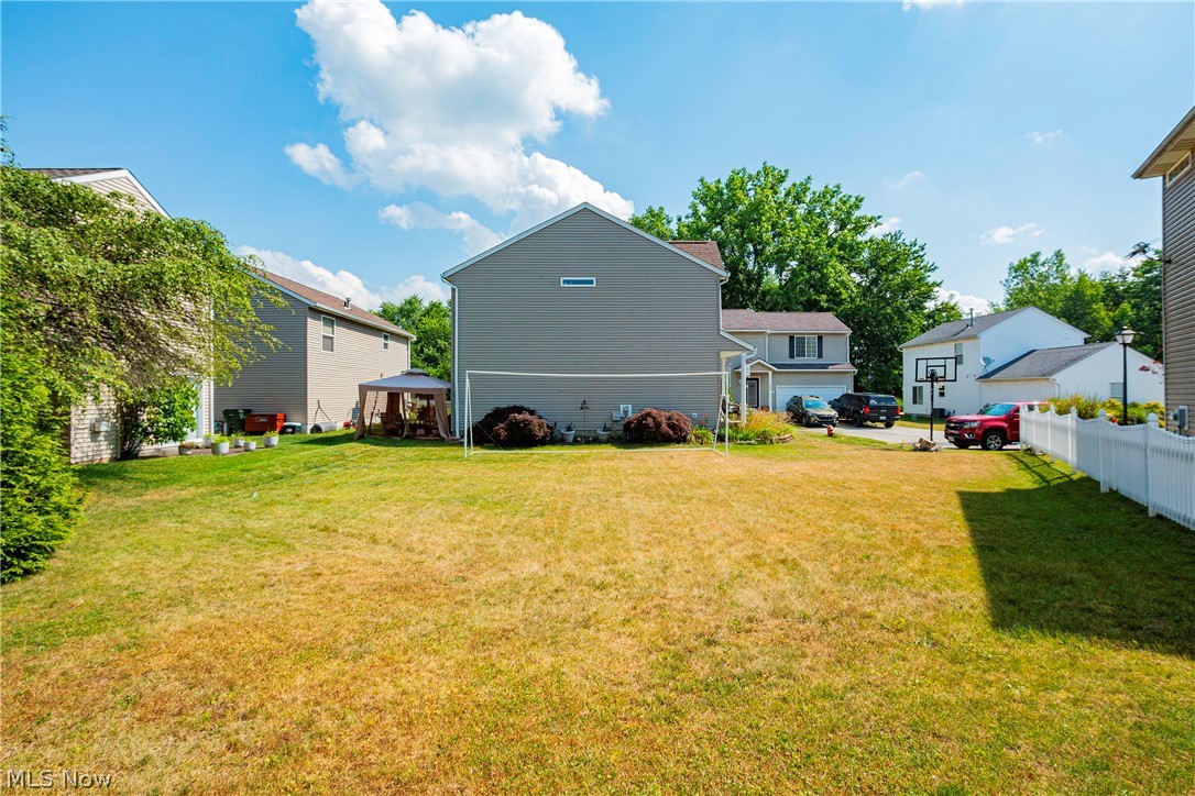 1095 Bennington Court