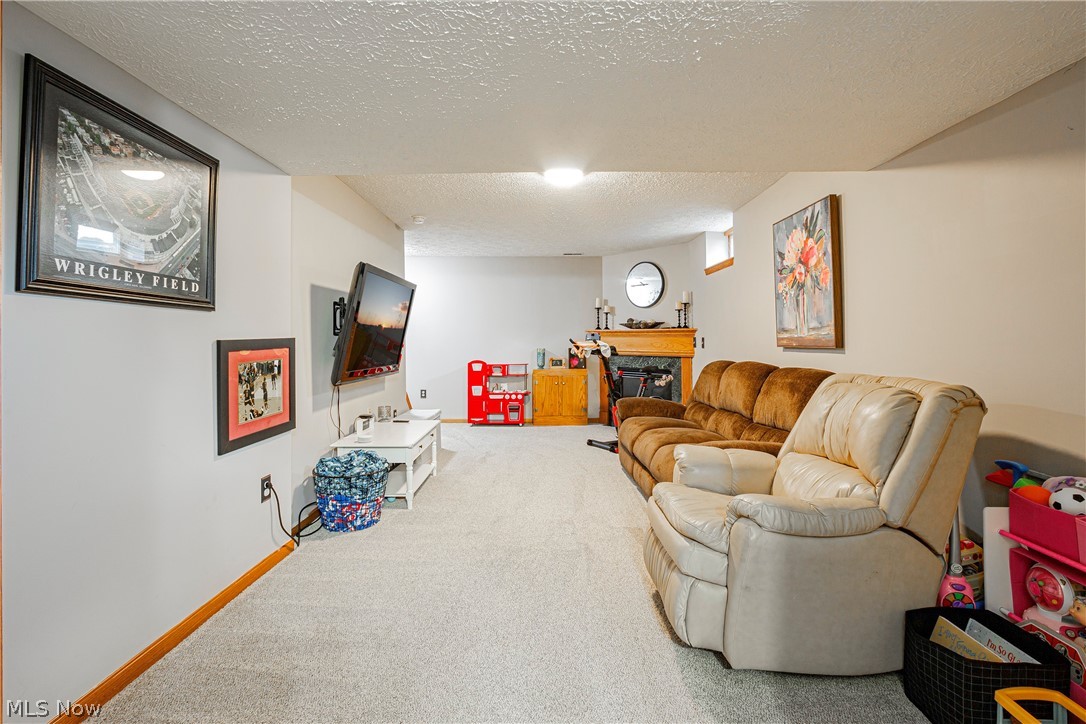 1095 Bennington Court