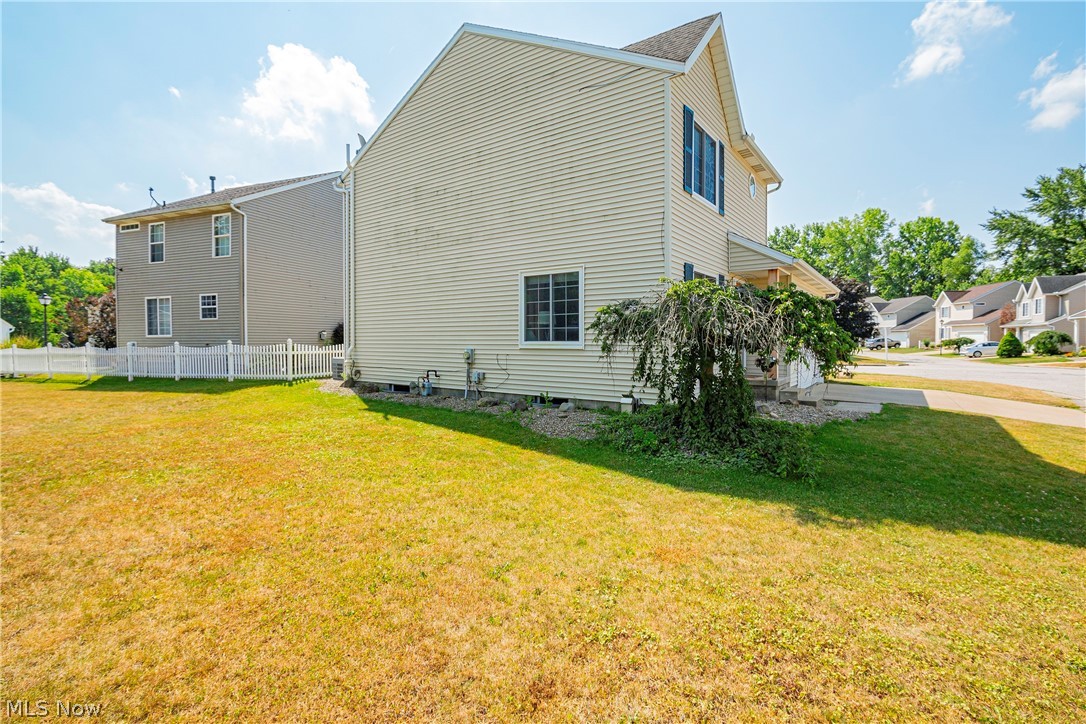 1095 Bennington Court