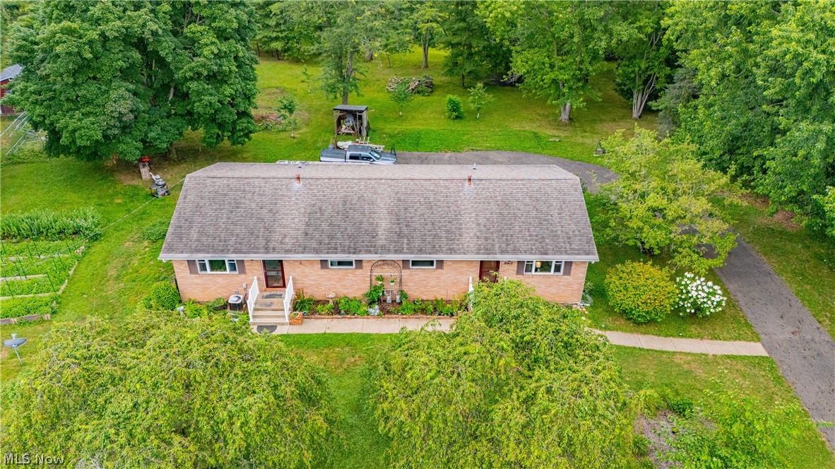 9915 Schlabach Avenue NE