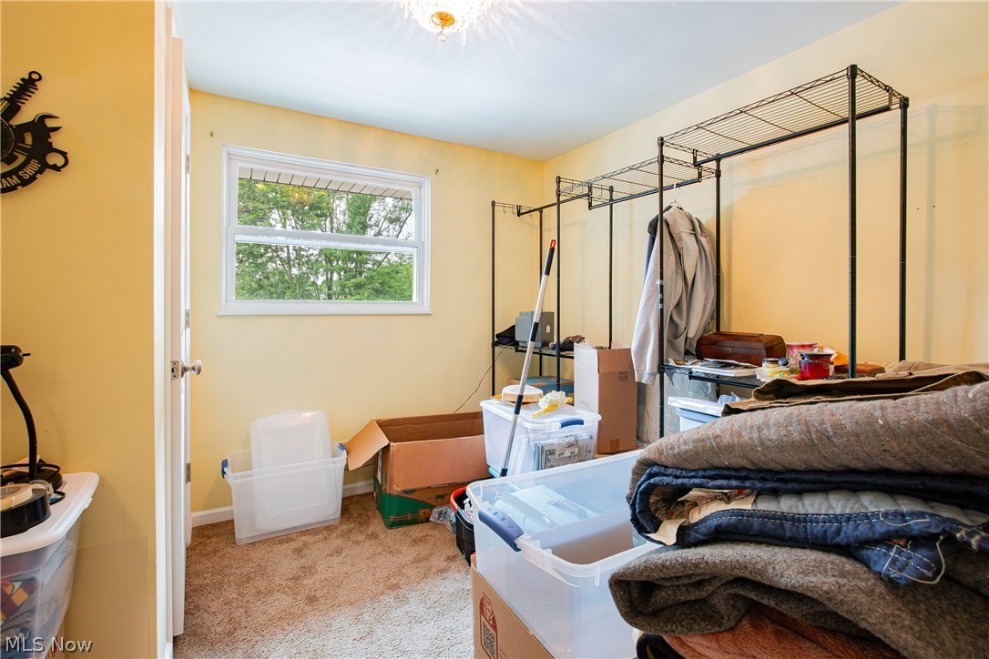 9915 Schlabach Avenue NE