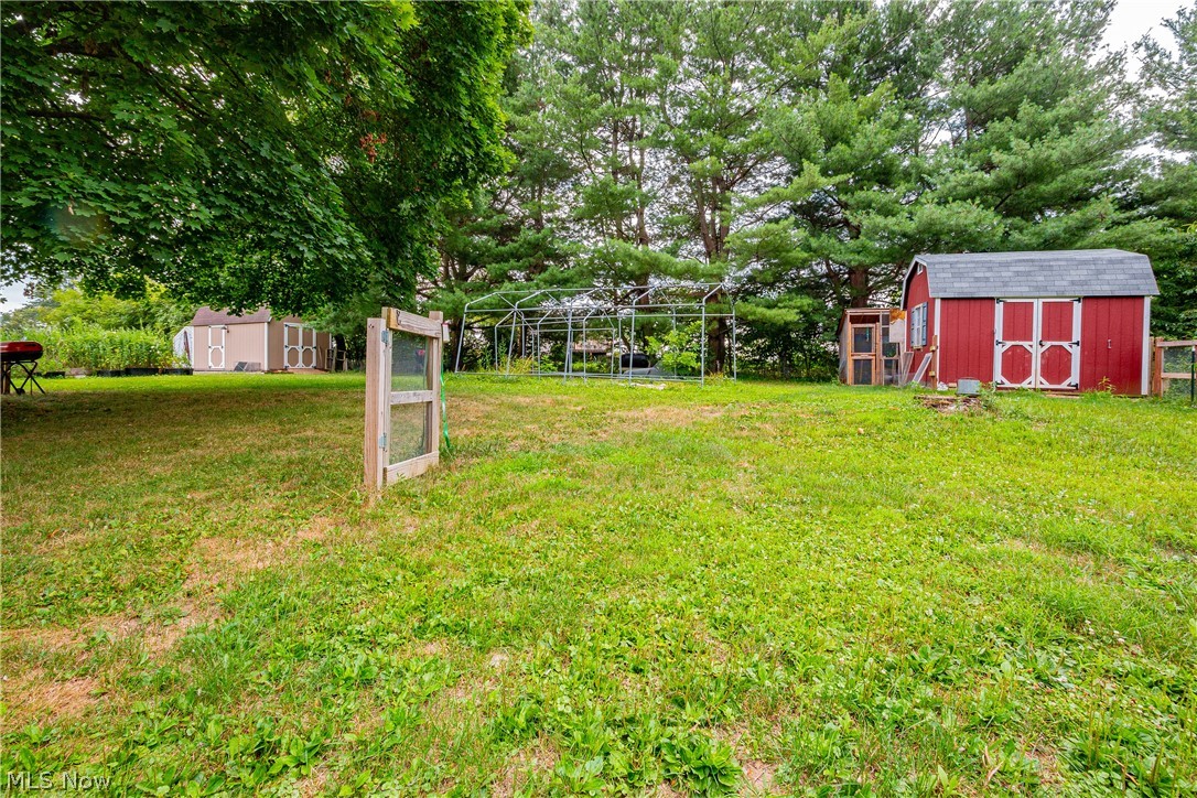 9915 Schlabach Avenue NE