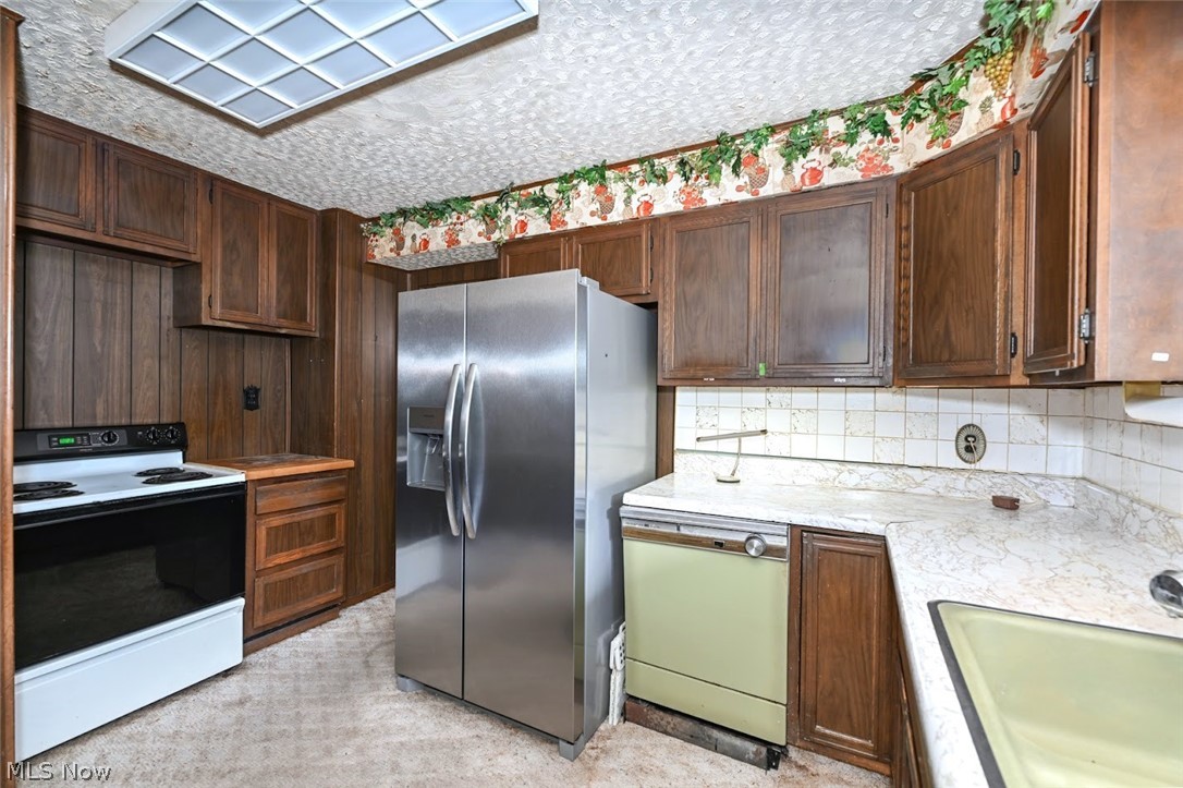 1157 E Turkeyfoot Lake Road