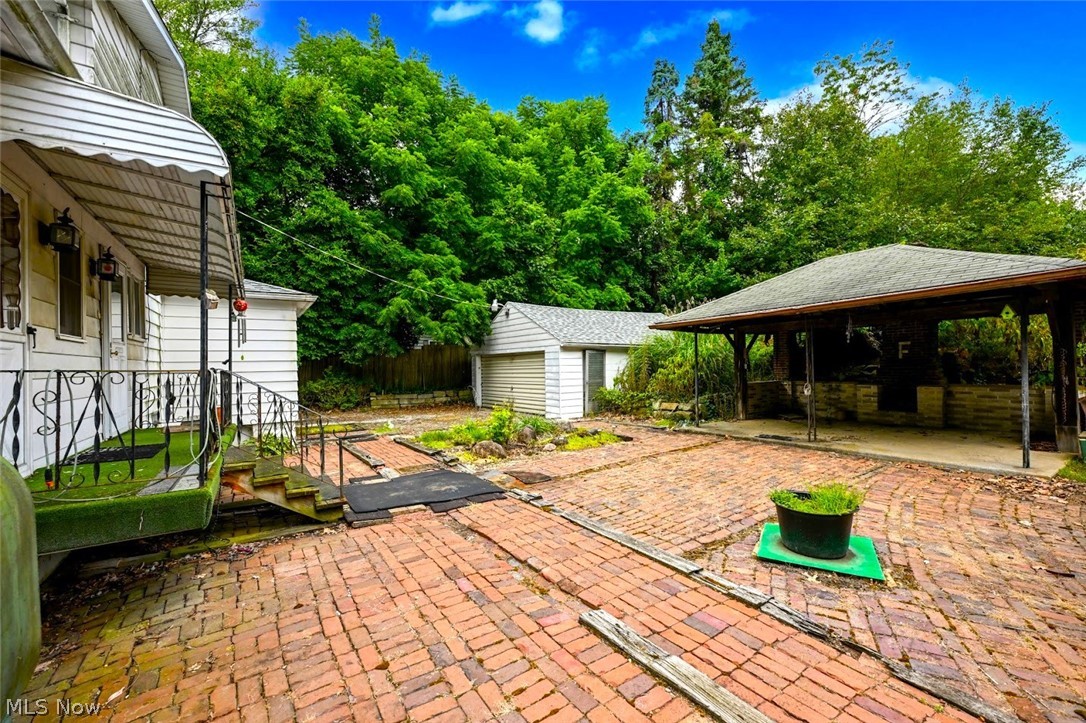 1157 E Turkeyfoot Lake Road