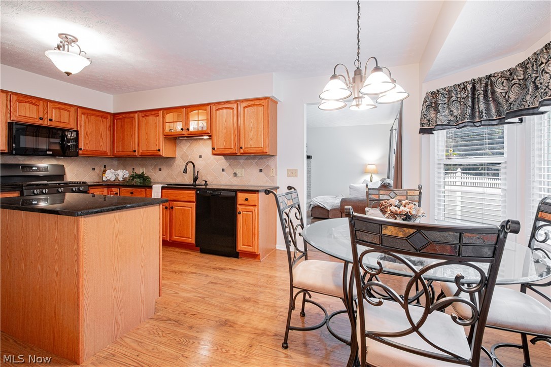 9345 Summit Street NW