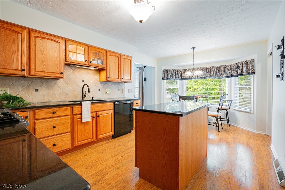 9345 Summit Street NW