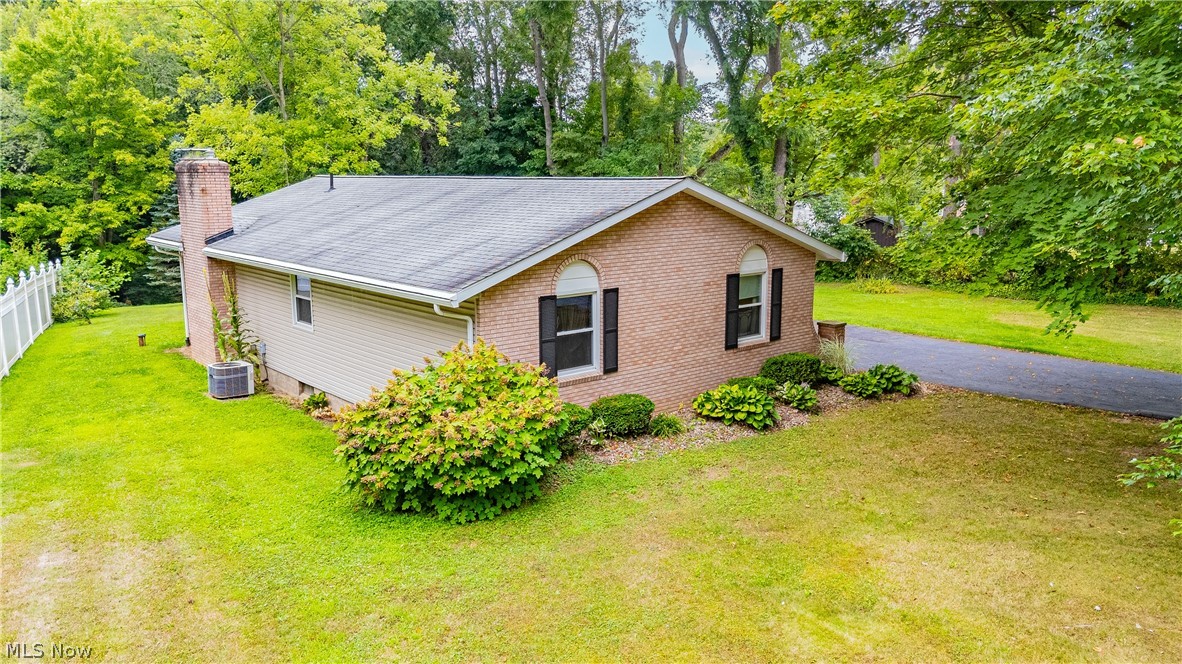 9345 Summit Street NW