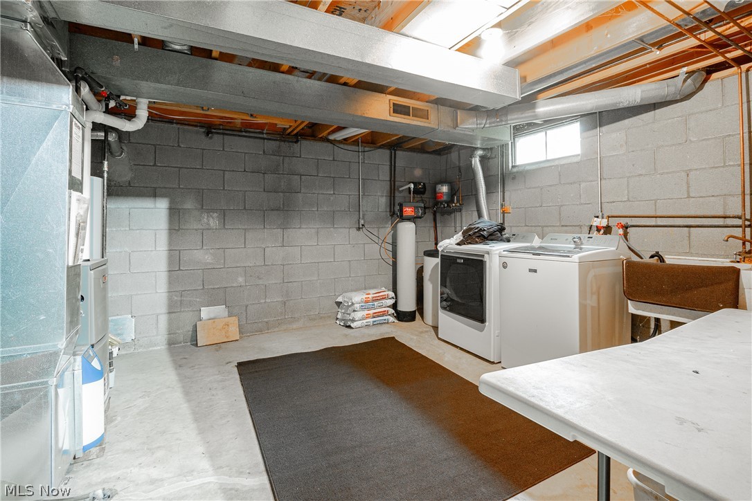 9345 Summit Street NW