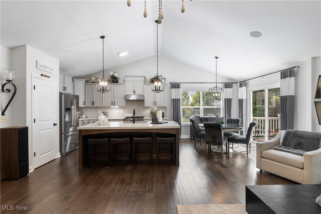 7297 Galena Avenue NW