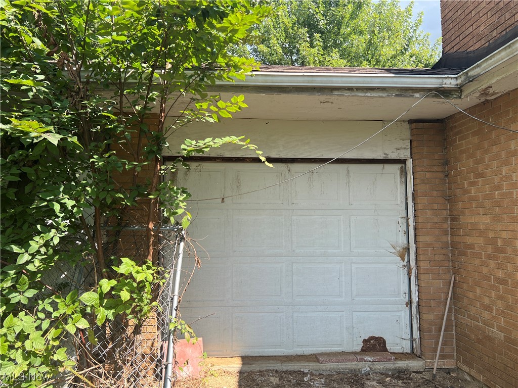 7713 Beach Road