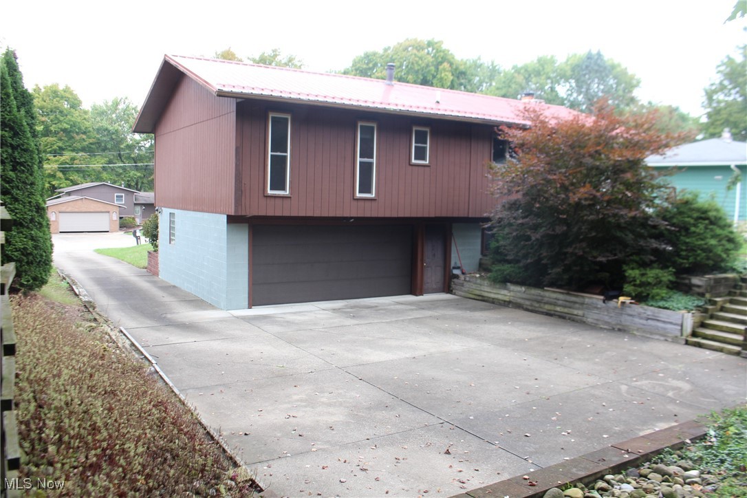 66 Luden Avenue