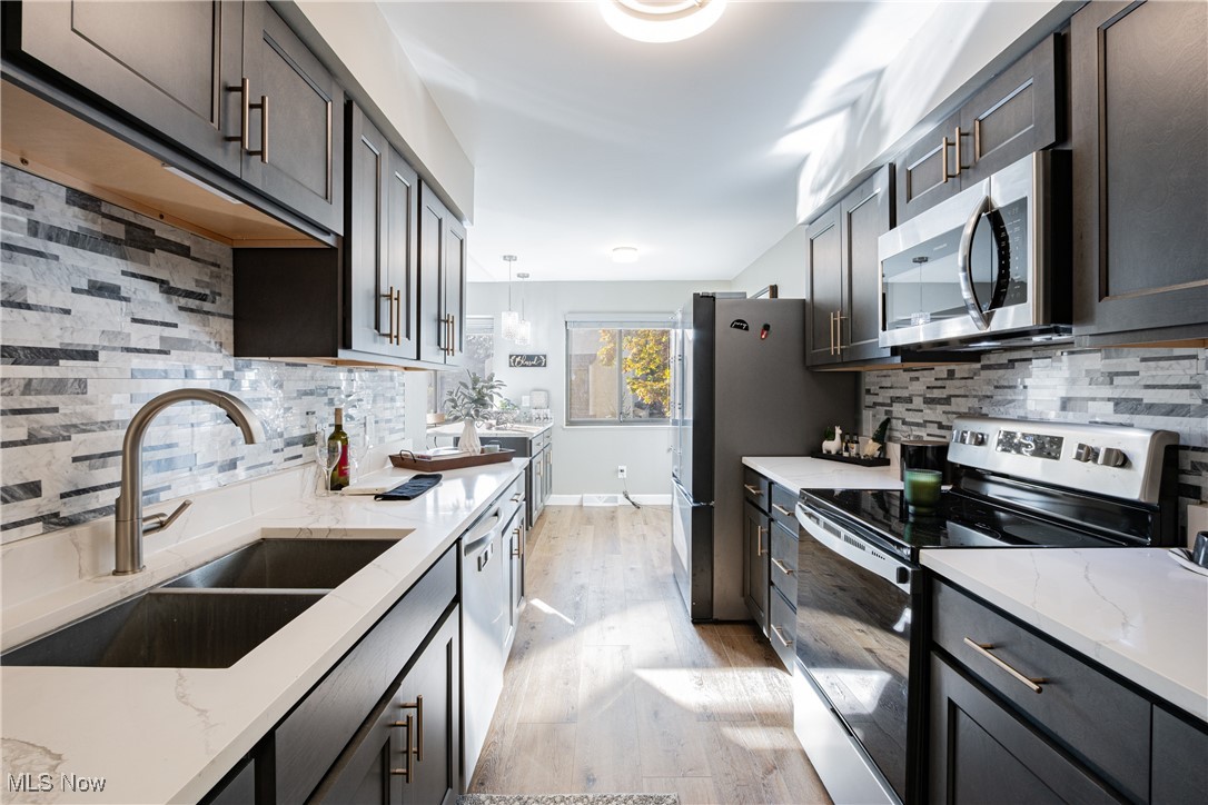 991 Hampton Ridge Drive