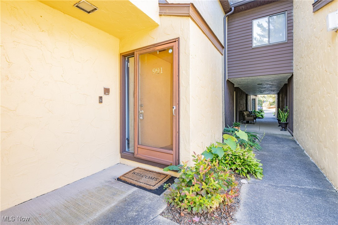 991 Hampton Ridge Drive