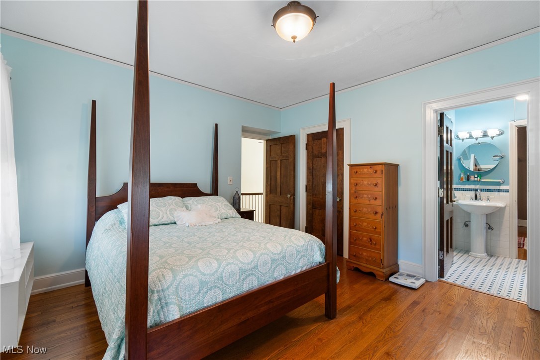 1166 Sunset View Drive