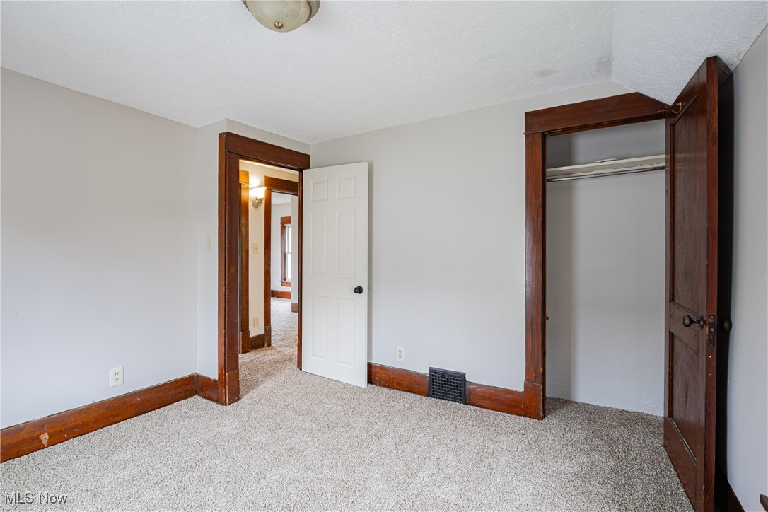 1909 Maple Avenue NE