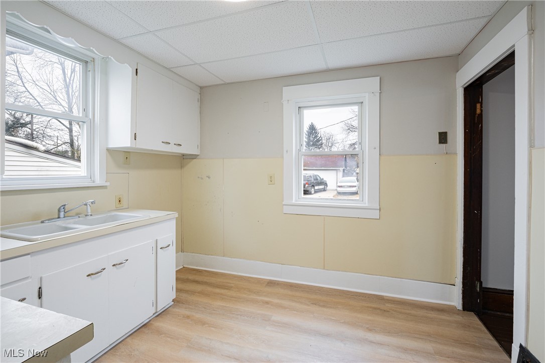 1909 Maple Avenue NE