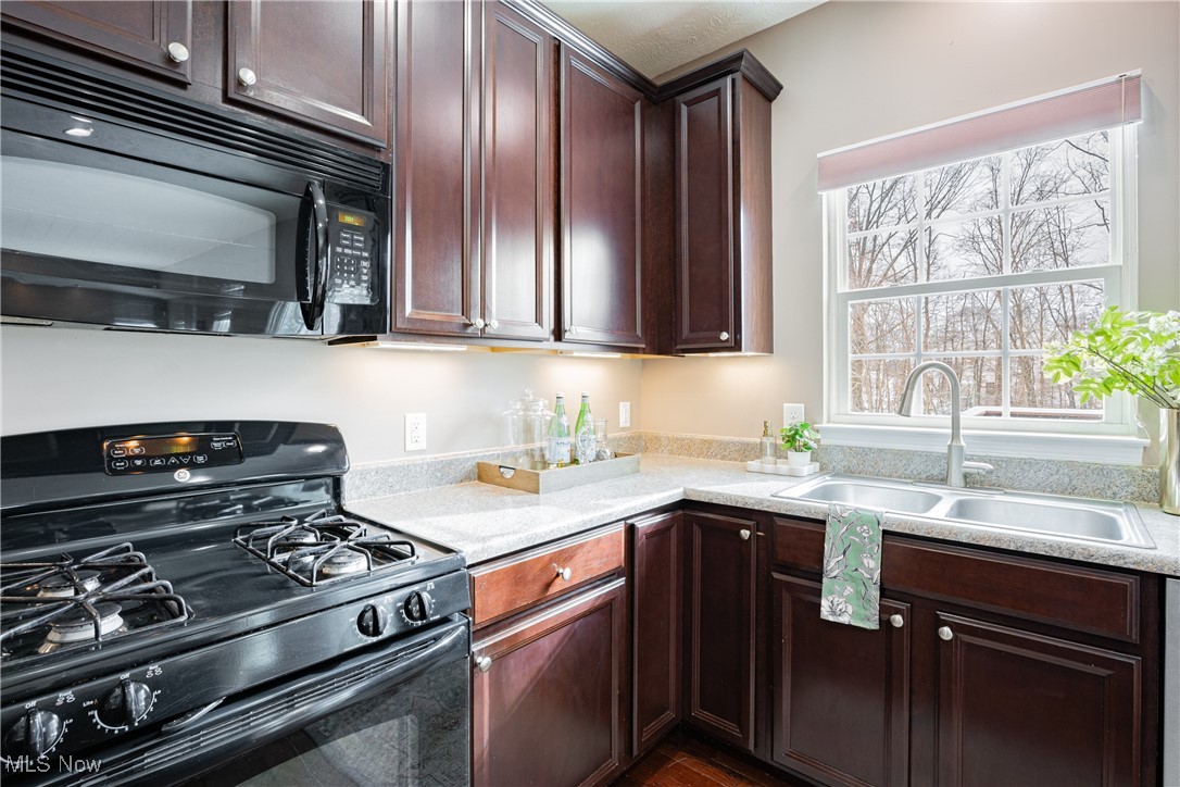 1376 Creekview Circle