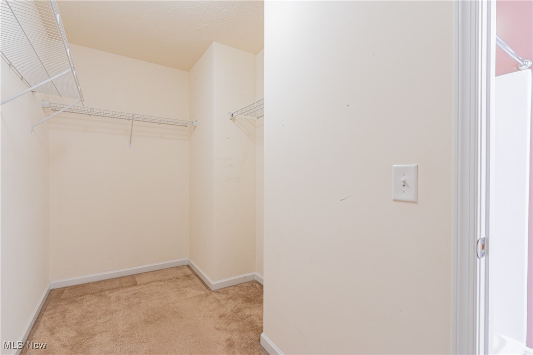 1376 Creekview Circle