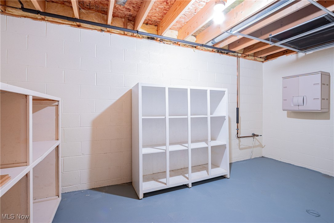 646 N Ridgecliff Street