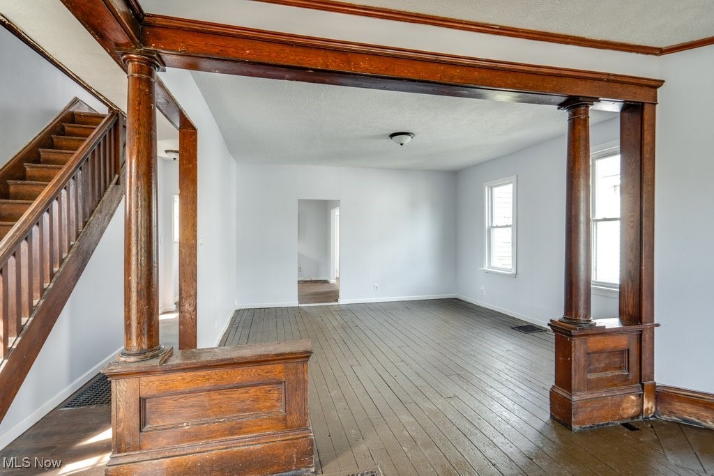 215 Hazlett Avenue NW