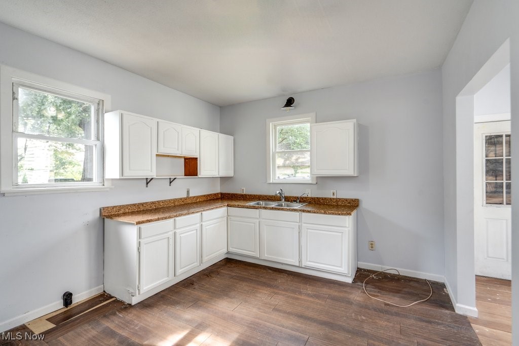 215 Hazlett Avenue NW