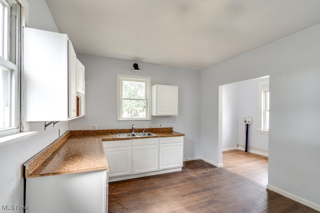 215 Hazlett Avenue NW