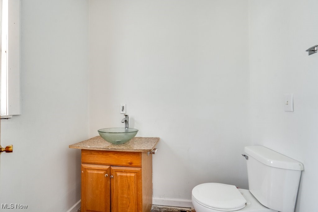 215 Hazlett Avenue NW