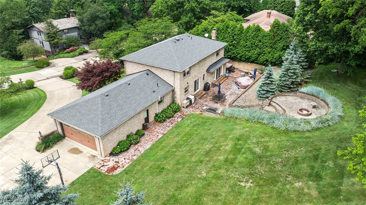 3675 Country Club Drive