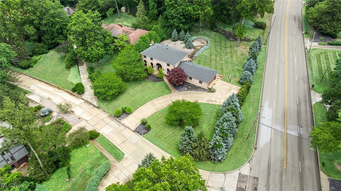 3675 Country Club Drive