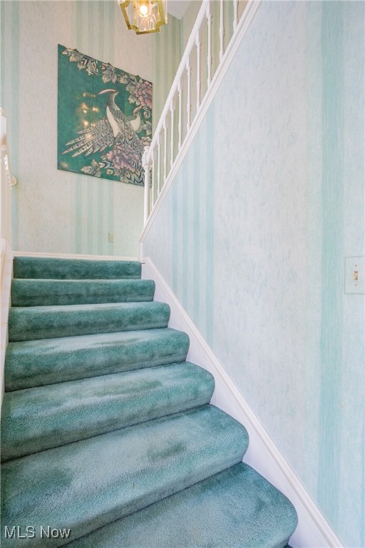 1175 Inverness Lane