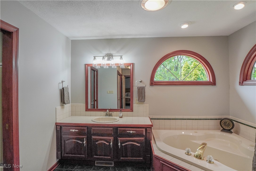 2641 Topflite Drive