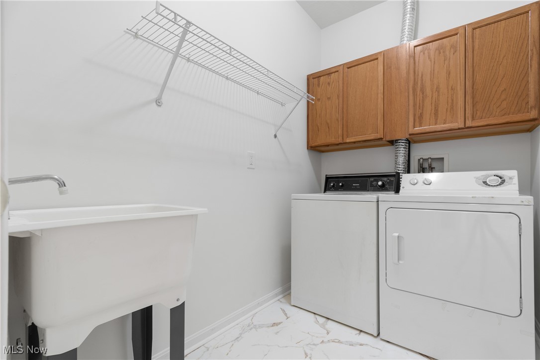 550 Crossings Circle