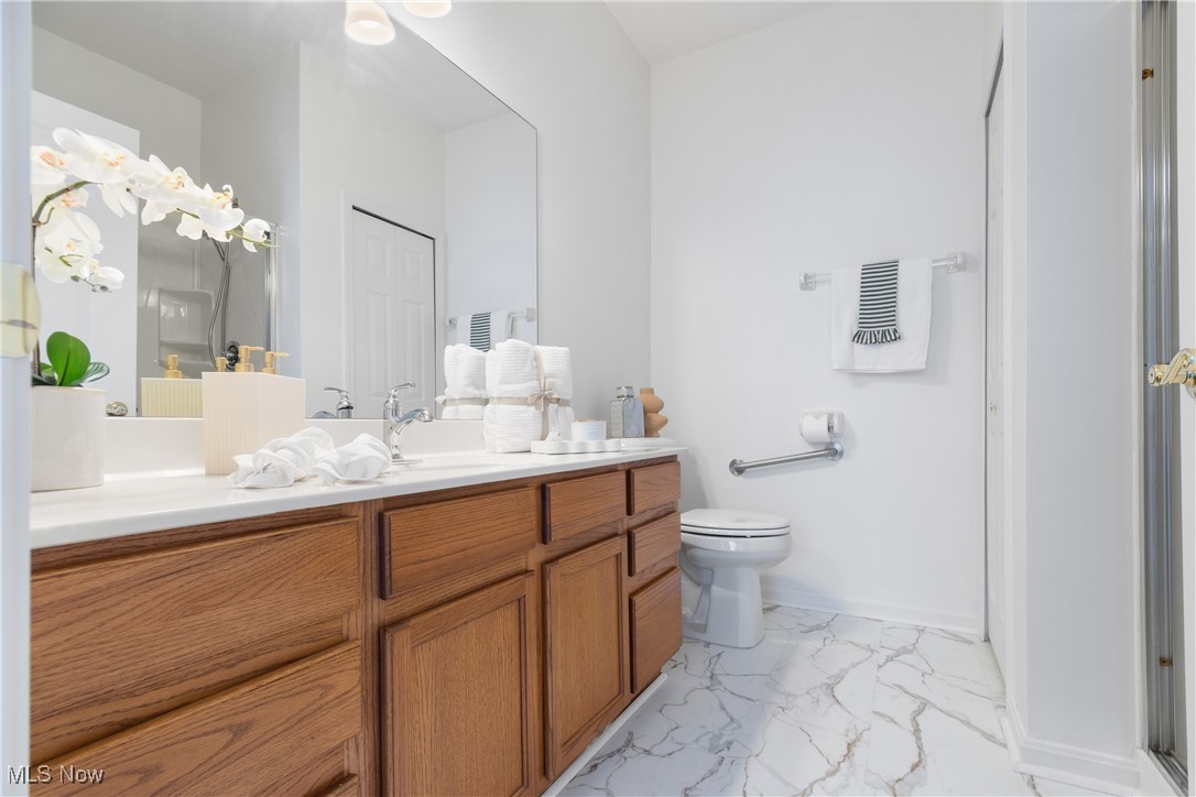 550 Crossings Circle