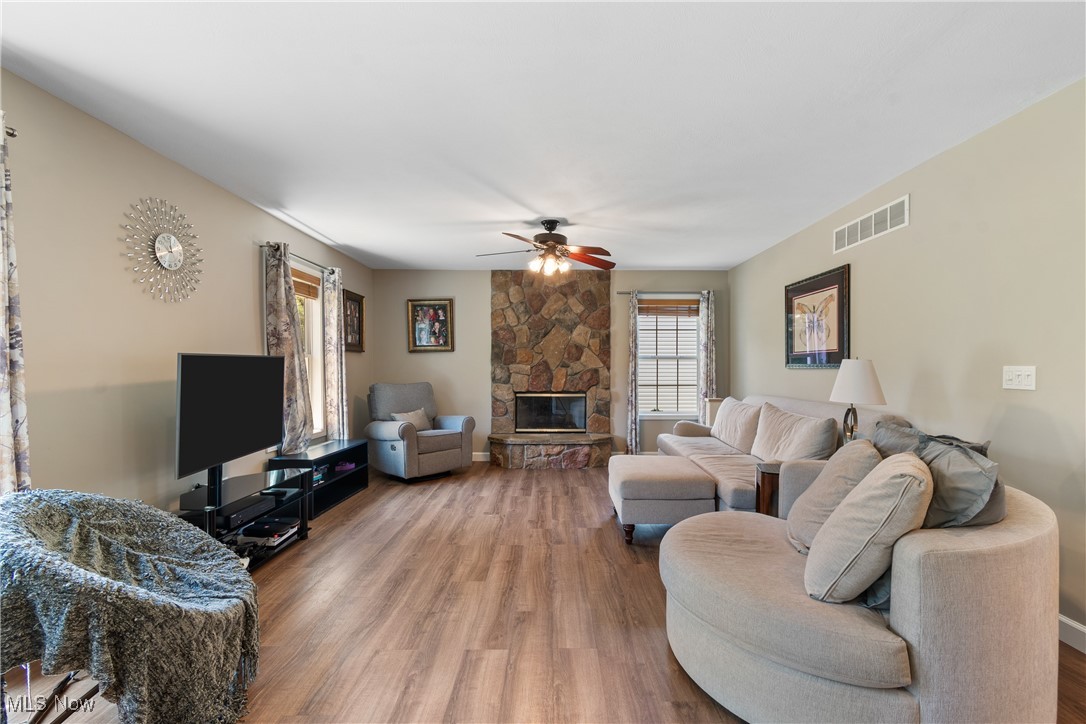 3736 Mount Vernon Boulevard