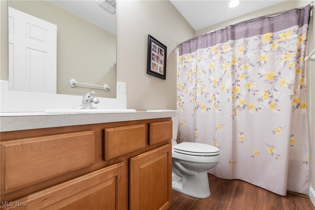 3736 Mount Vernon Boulevard