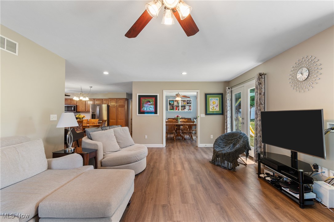 3736 Mount Vernon Boulevard