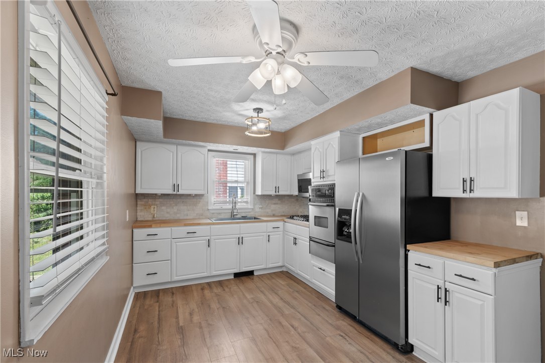 3100 Albrecht Avenue