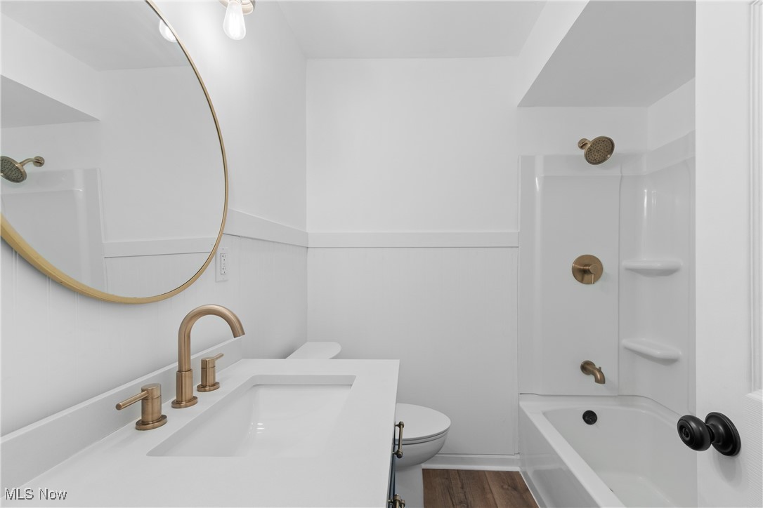 3100 Albrecht Avenue