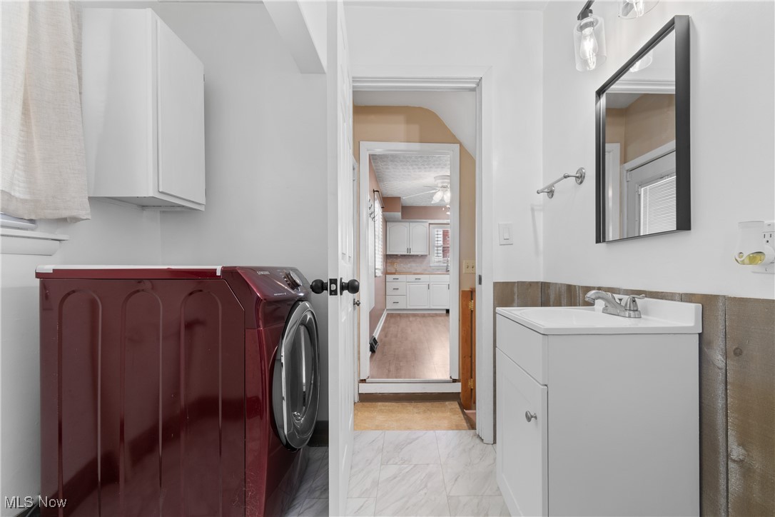 3100 Albrecht Avenue