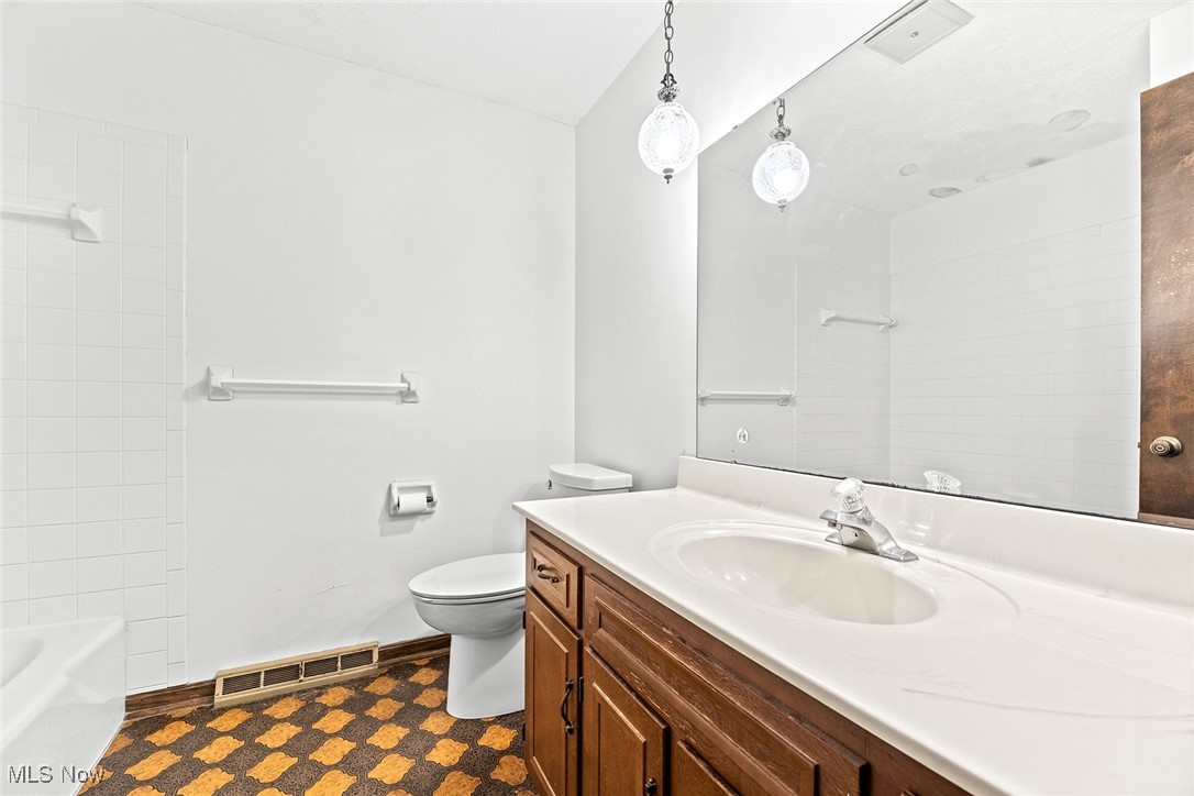 6151 Chermont Street NW