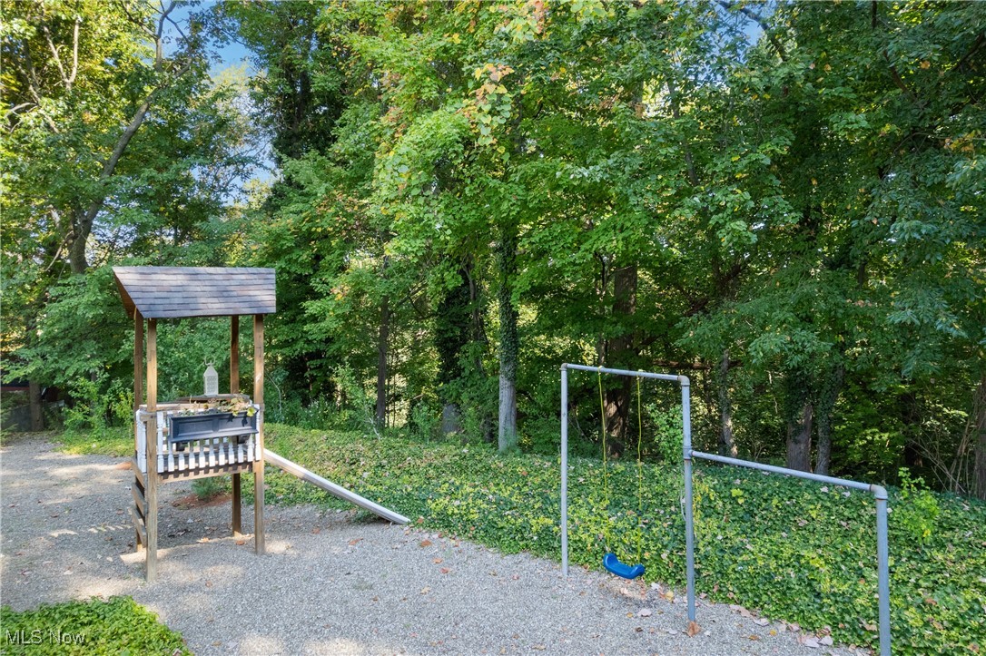 1599 Riverside Drive