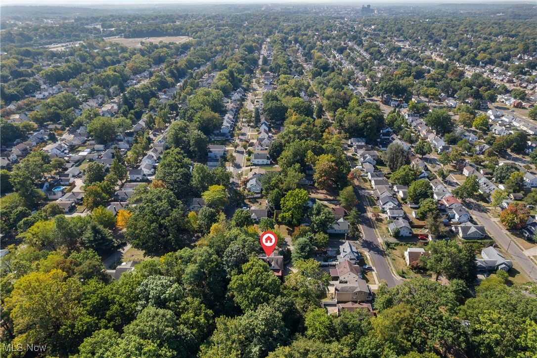 1599 Riverside Drive