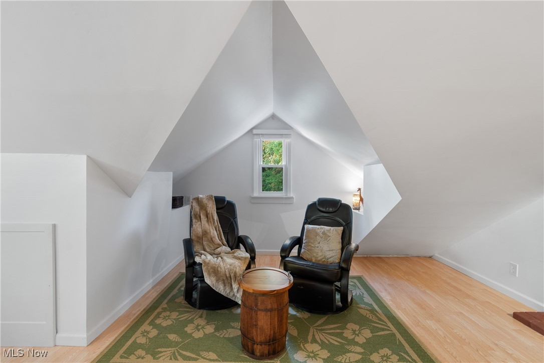 1599 Riverside Drive