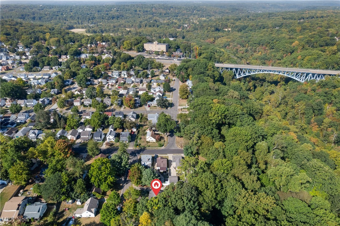 1599 Riverside Drive