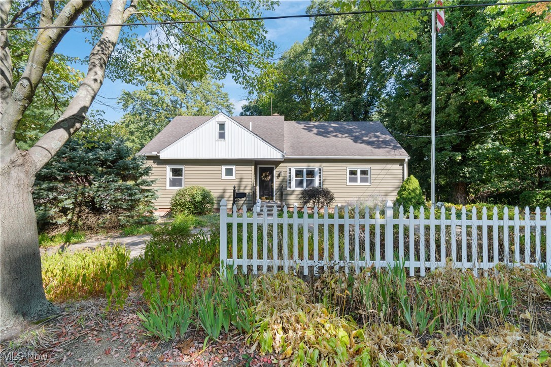 1599 Riverside Drive