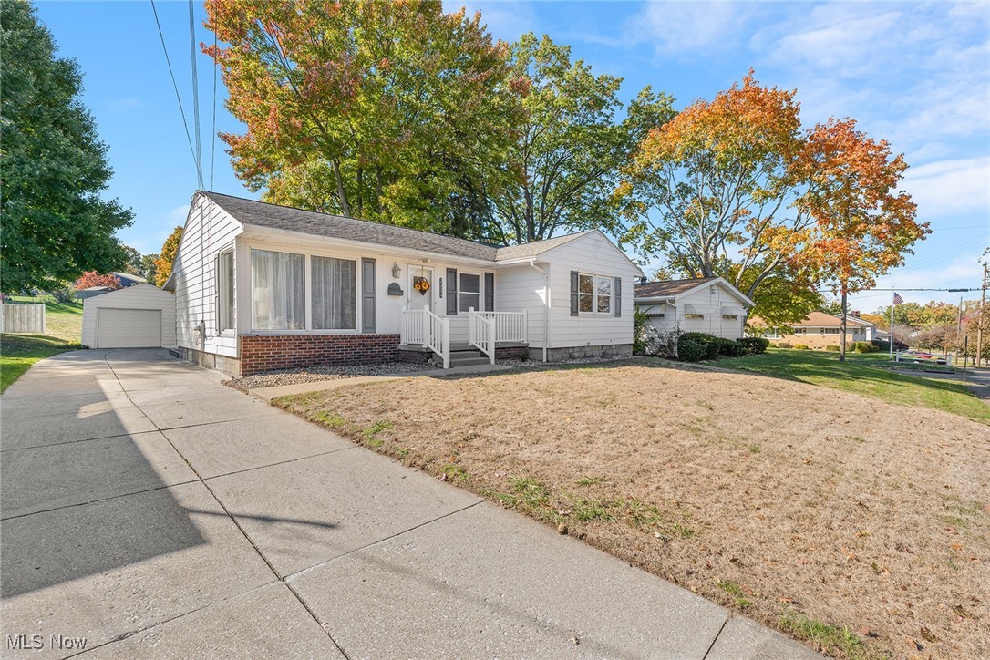 2220 Wedgewood Drive